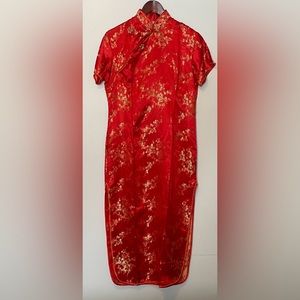 Traditional red Qipao (Wei Liao) size XL runs small.